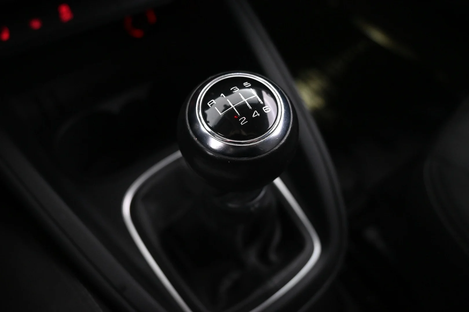 Car Image - 3ybquRTLX2IHJWzVp8mDhz