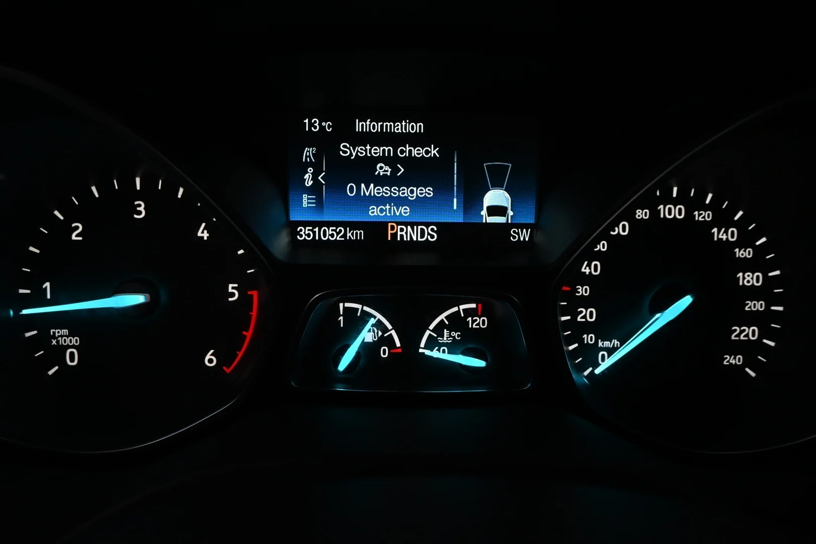Car Image - 6DEiTKVOtGw8oIcL0jeXz1