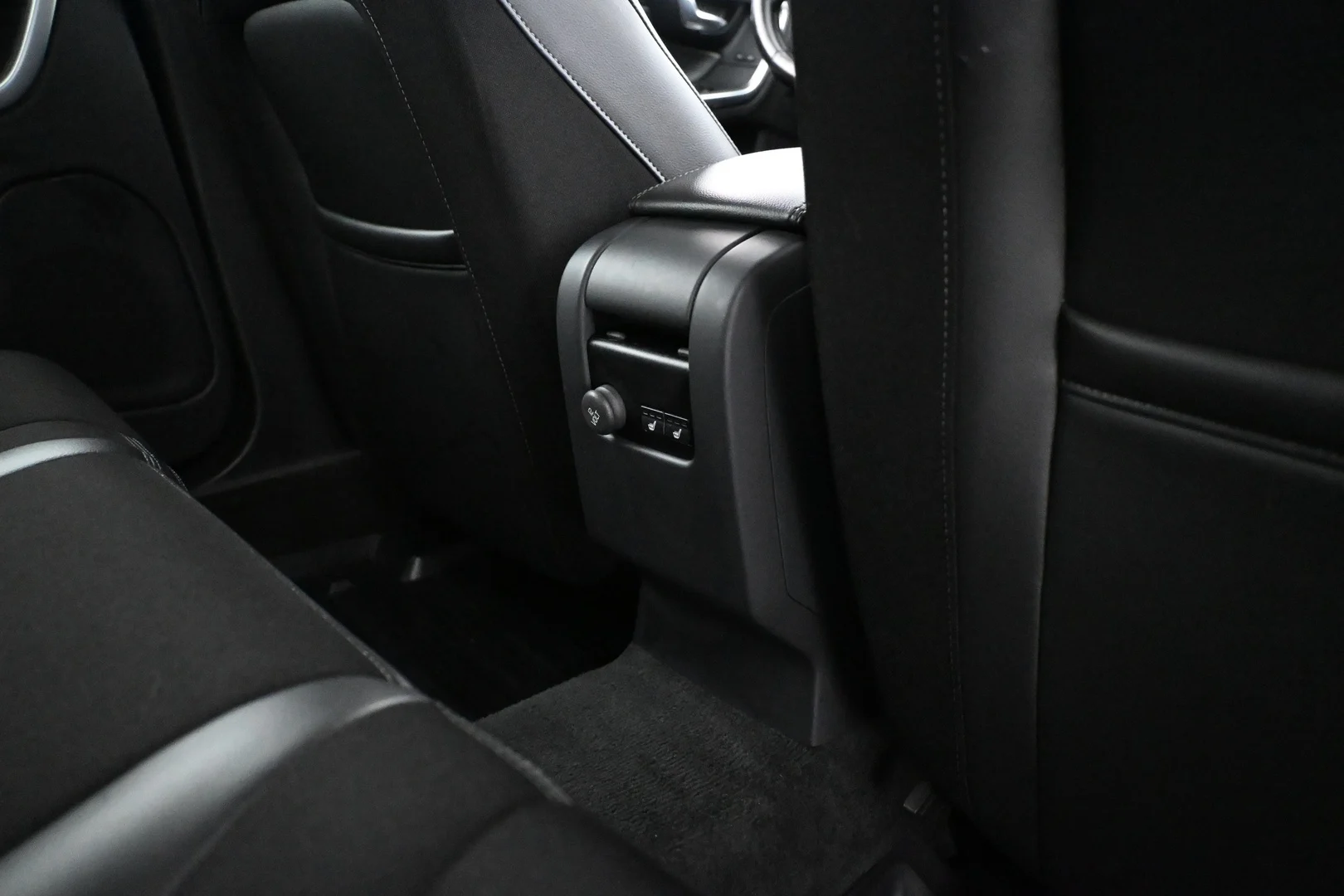 Car Image - 1cgez04vrViVMpAU36wZgG