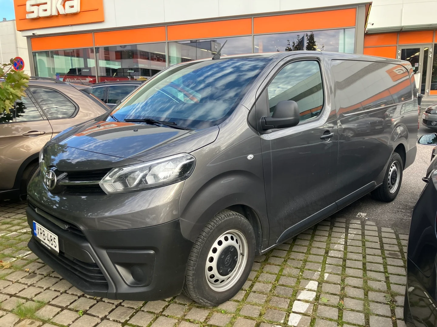 Car Image - 54n9neDxX7Dd7JbydJZxhR