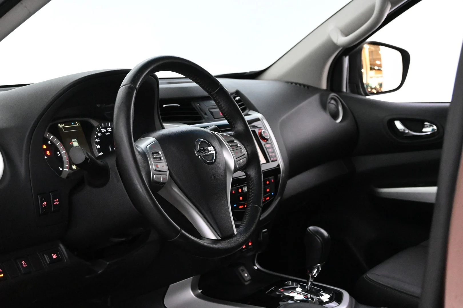 Car Image - 6PgDInTM8KHSBJ18tMQwr9