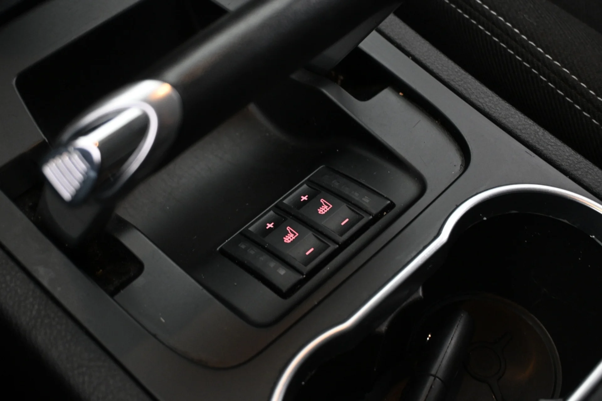 Car Image - 2vb8HgaXMwwyu9d0oLmD6E