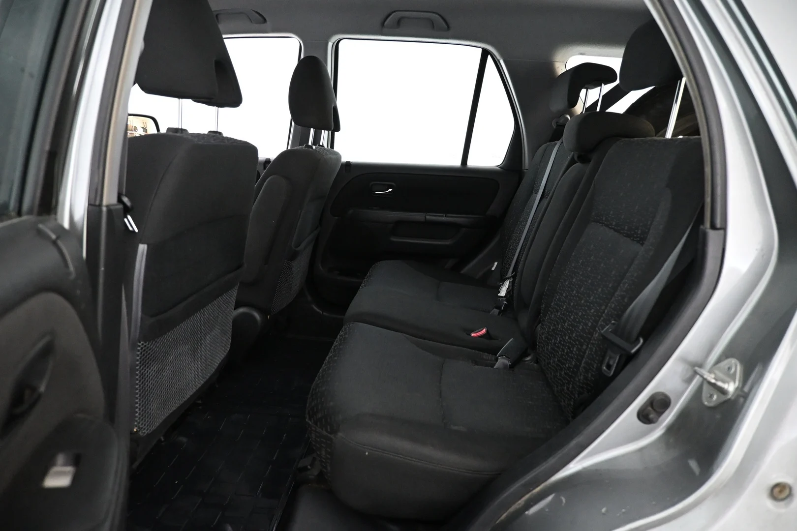 Car Image - 7yLoRxbdFy9CzH0md2l2PI