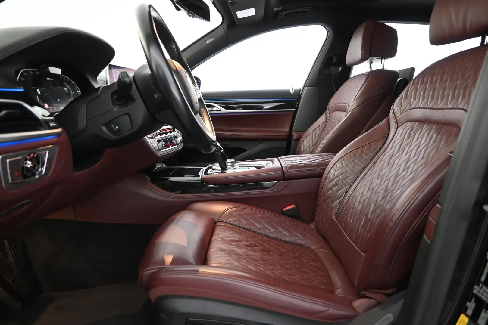 Car Image - 6785V2LtQNyojPl7jlm7Wr