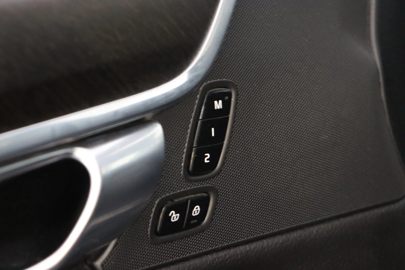 Car Image - 5rYIetYI3zCRu2xuM3iUl4