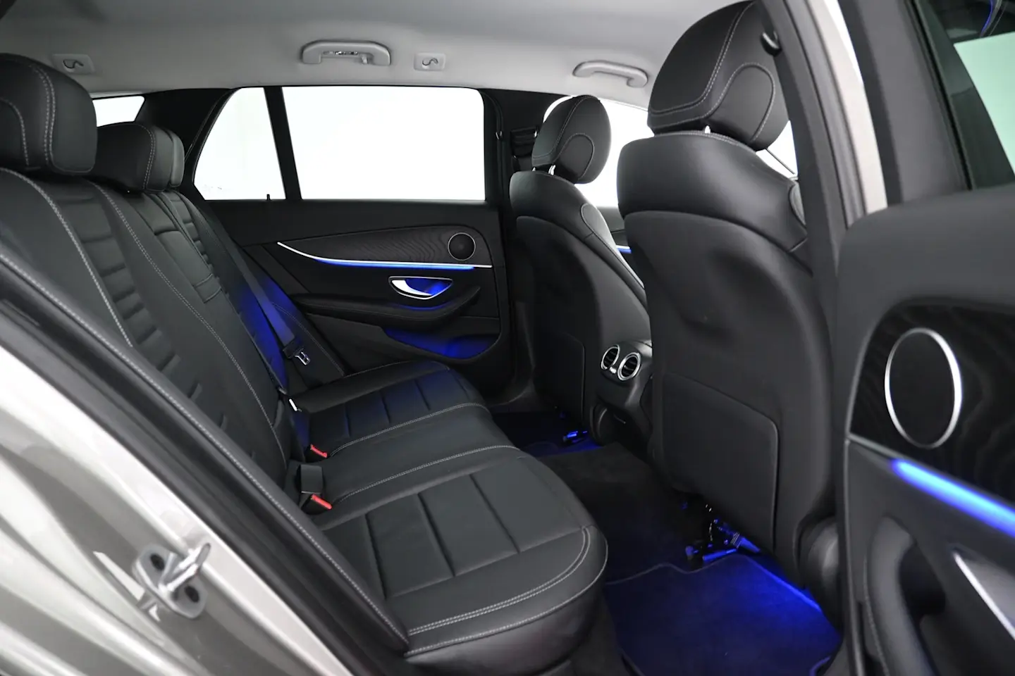 Car Image - 3PQm1YkJIRgl0e9BLc75BP