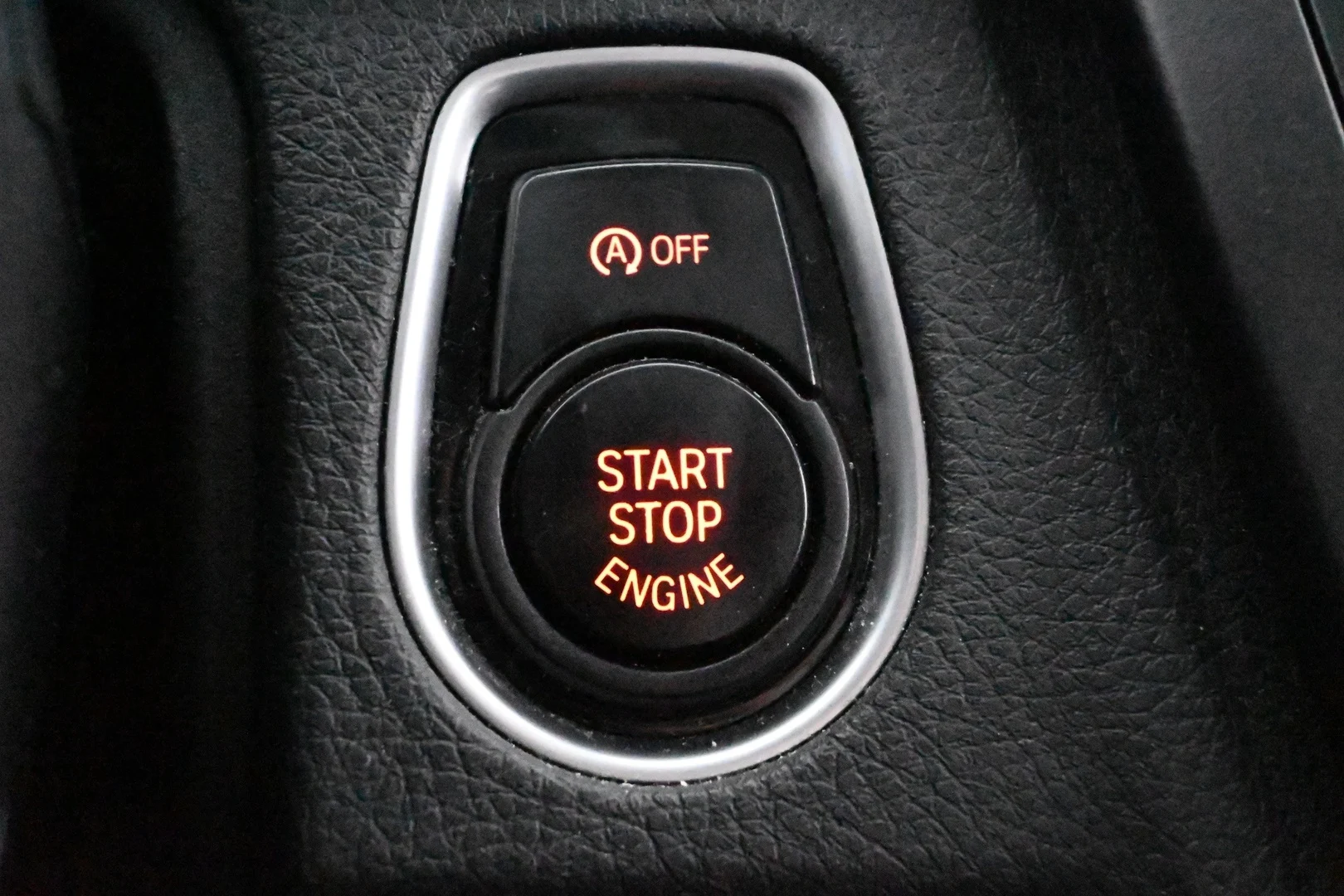 Car Image - 3YJ4VKa1JupOjqZGcy30X3