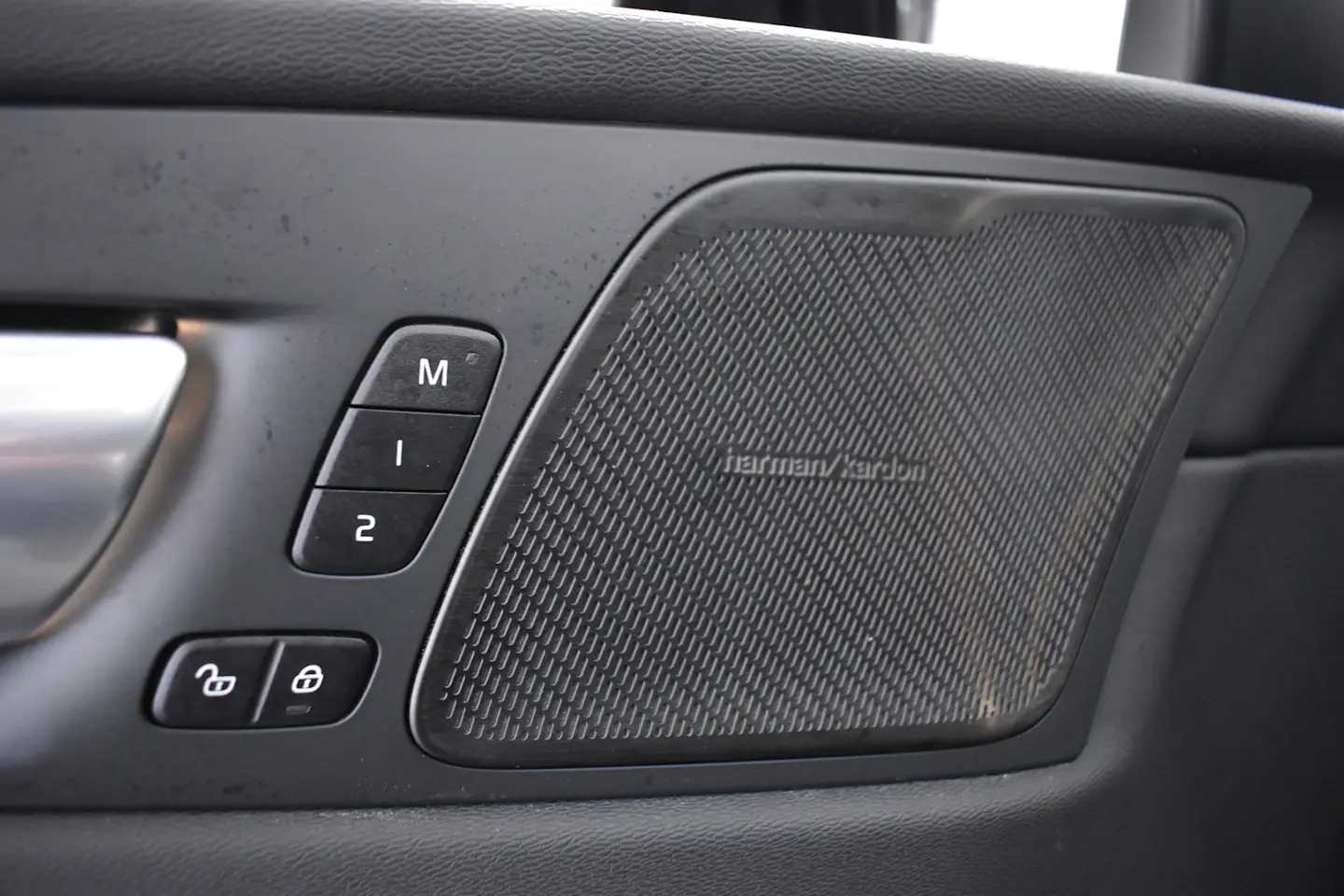 Car Image - 2l8zWTFjzxPQ4ene4M9Mb1