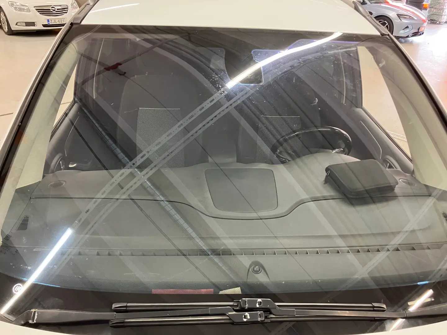 Car Image - 7dIFkvX7tnxvQcditkPrMI