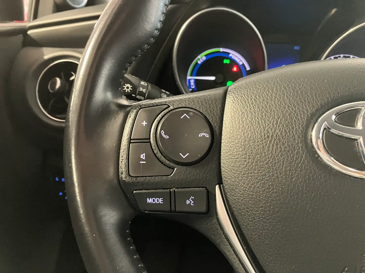 Car Image - 5zOEF9I8R13eyWCfa4jnh3