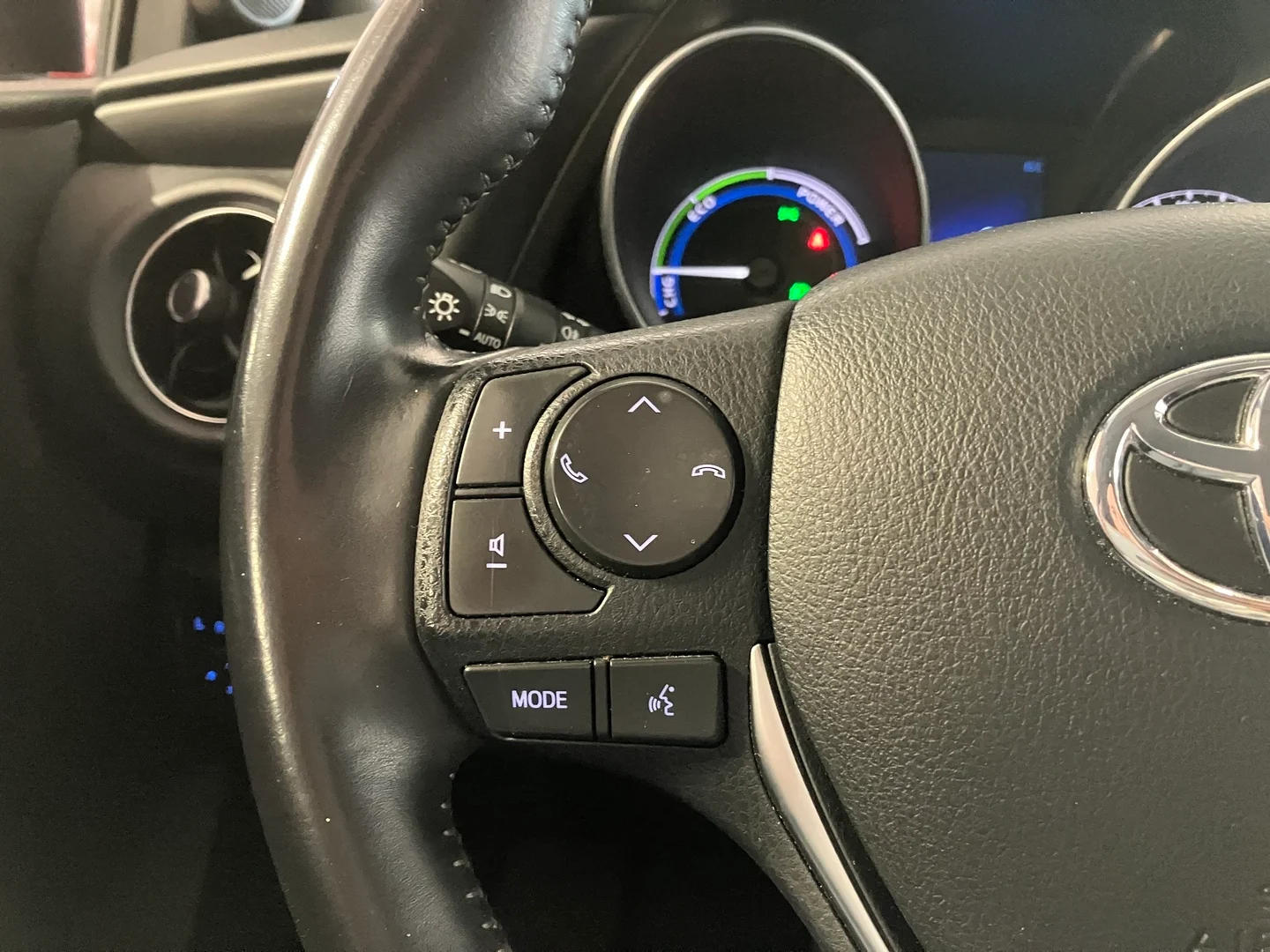 Car Image - 5zOEF9I8R13eyWCfa4jnh3