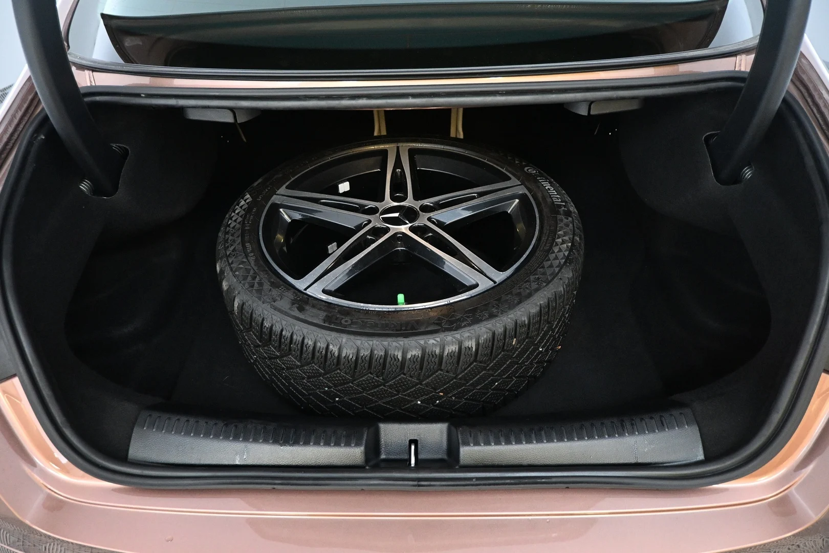 Car Image - 41HfSANPXLD57pQ1ph5cOx