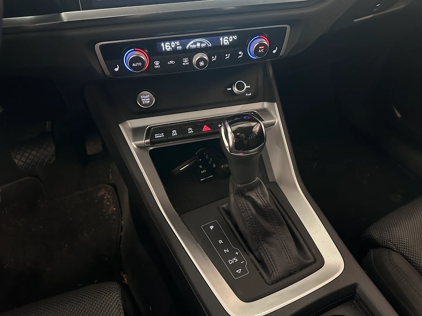 Car Image - 1cv8BvXwcIoRzlK5SKBkY1
