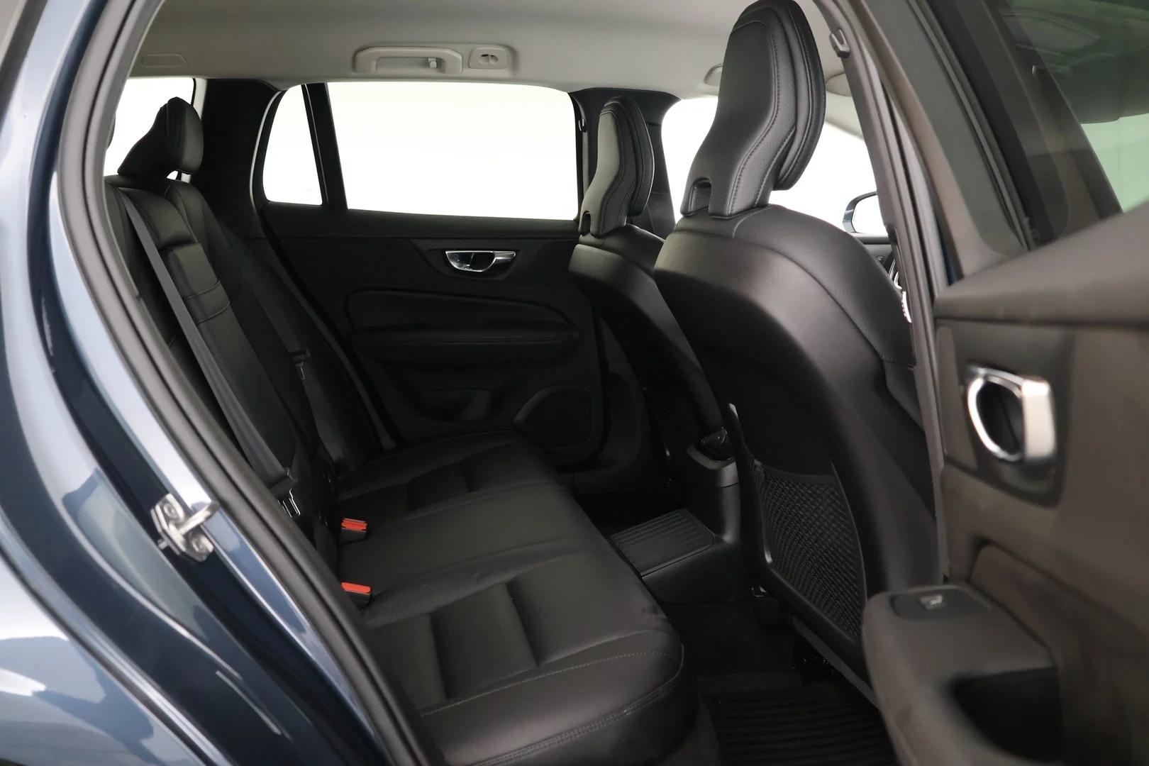Car Image - fSFDlxftxHOKYz63ZL0yt