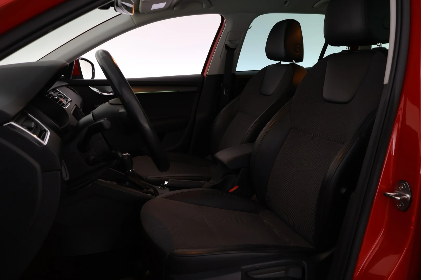 Car Image - 3tC5jKnGxh7WOO91jIADQv