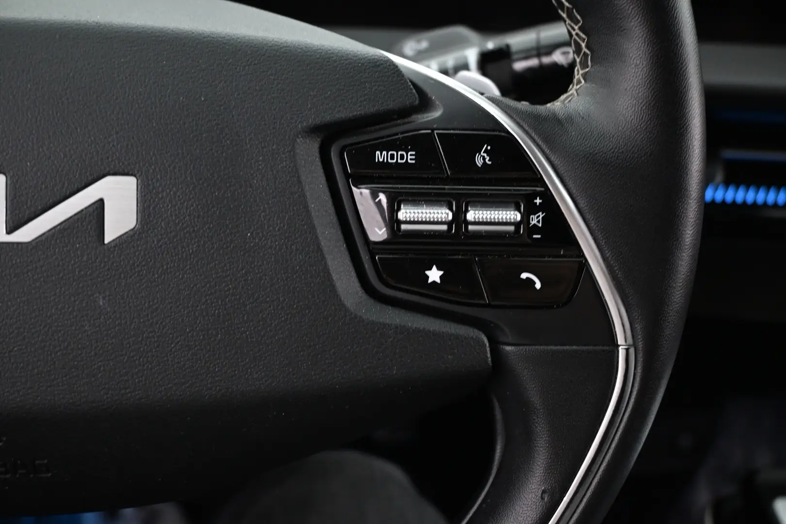 Car Image - 2YRoVRdG9RwCRxtizFwOpQ
