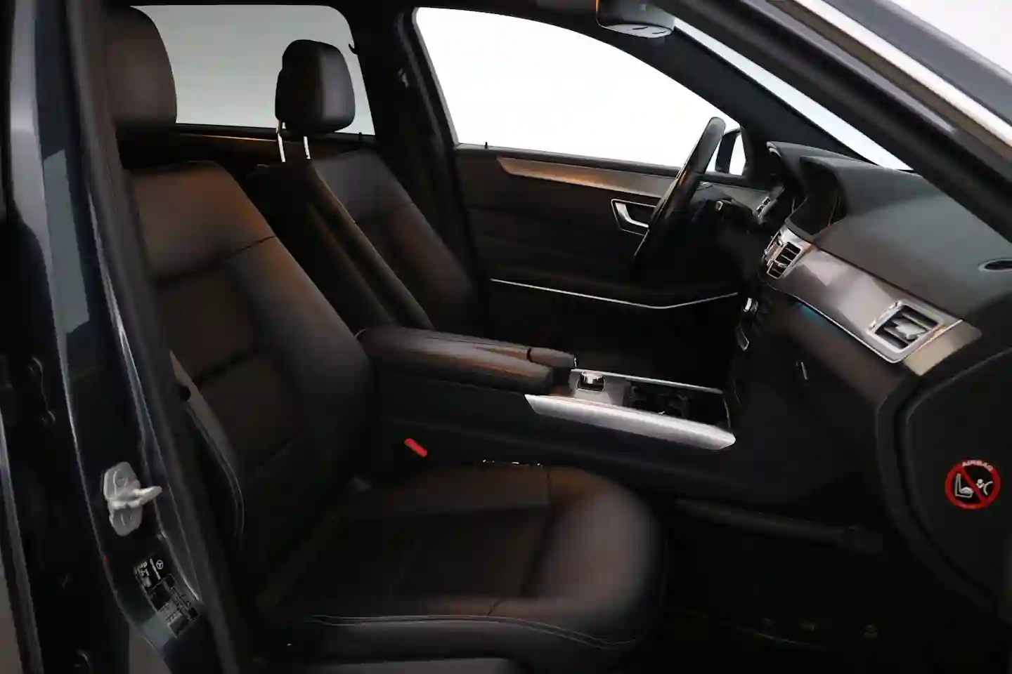 Car Image - 3b4tIwlkBwQRDHNE2WWawf
