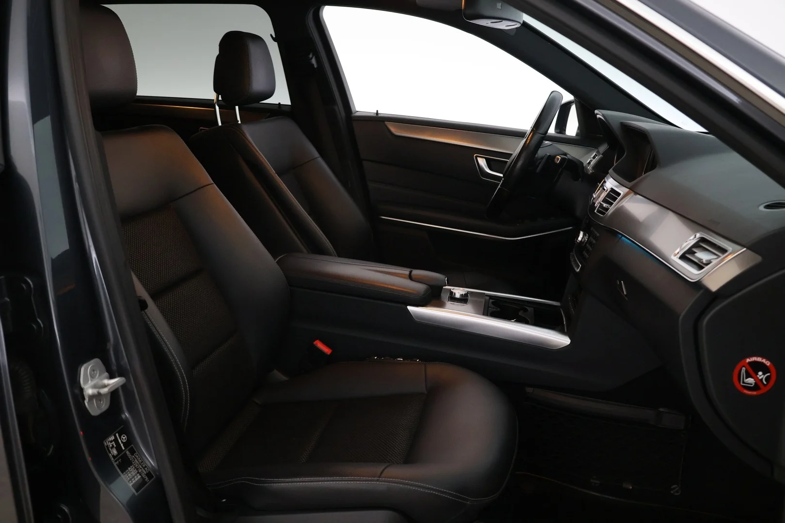 Car Image - 3b4tIwlkBwQRDHNE2WWawf