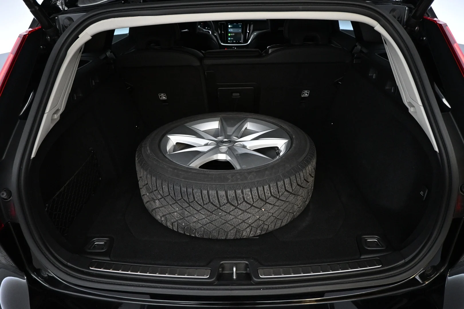 Car Image - 2KHXKG86YLICVrWQTo1RHF