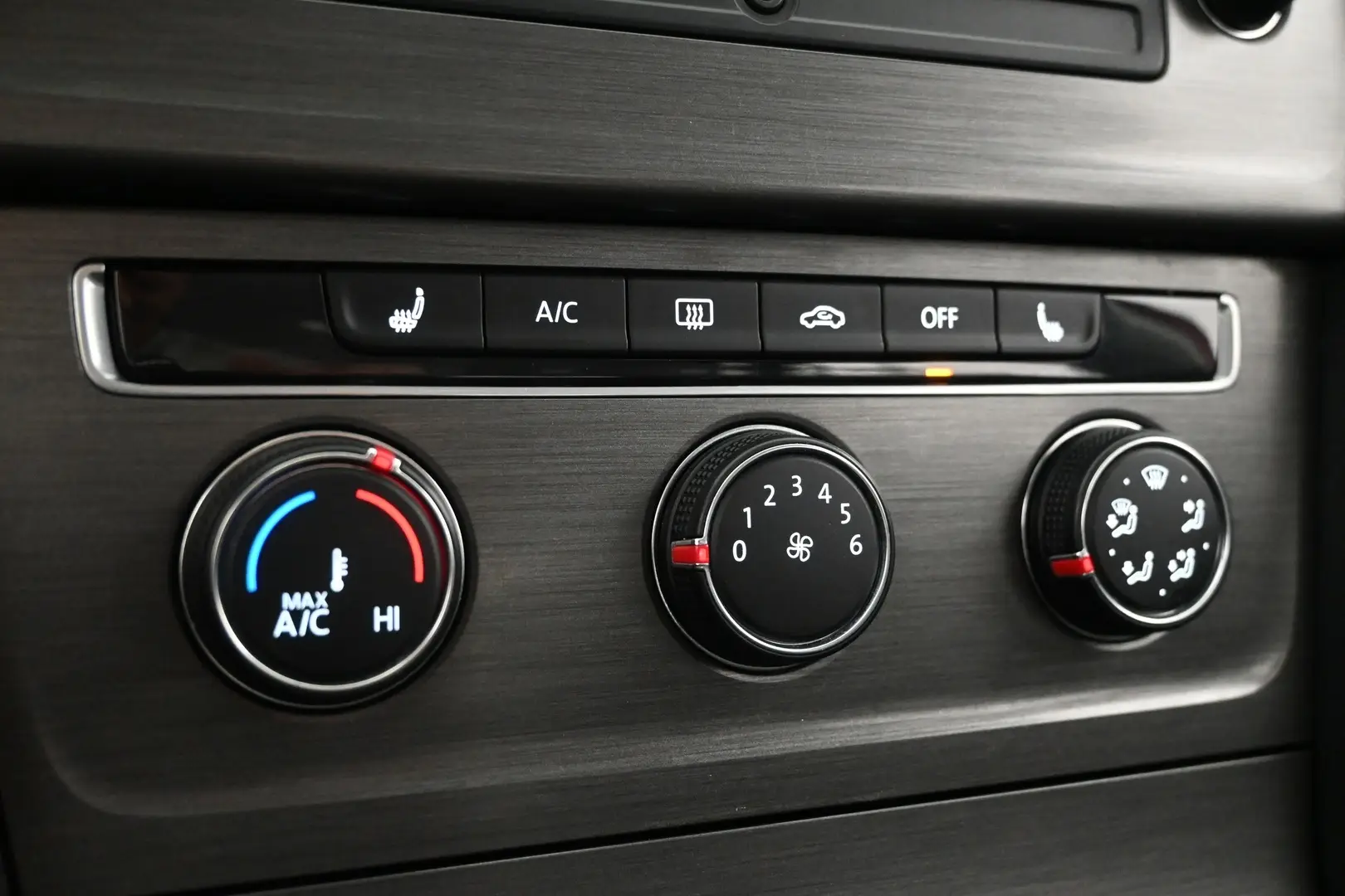 Car Image - 1YM5IqqaHAzxLiLRCtVsQV