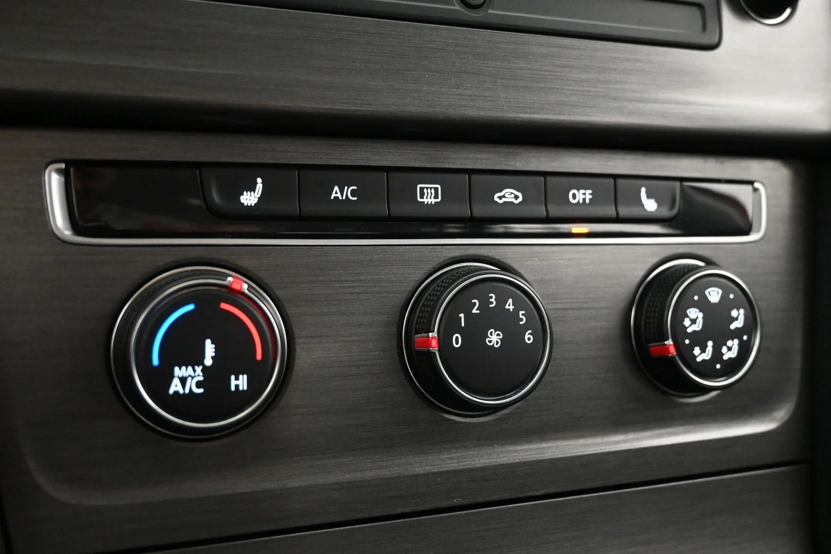 Car Image - 1YM5IqqaHAzxLiLRCtVsQV