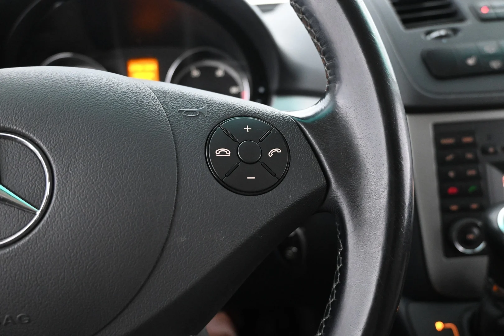 Car Image - 2Glb1xpPgmjHM8SzcVSbwc