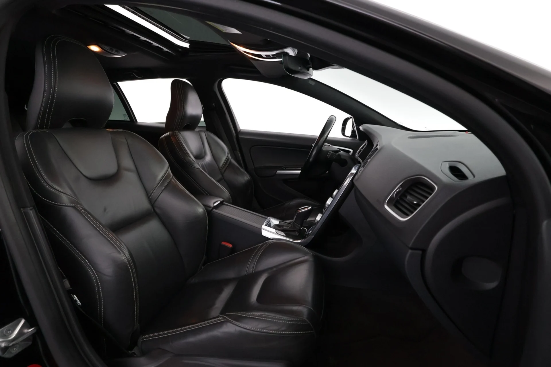 Car Image - 4I2456XxhMHPgcx5eQCjwM