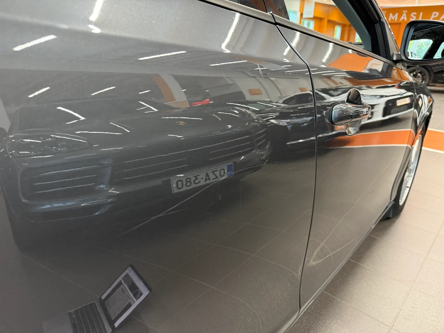 Car Image - 1VElyvwluIhlYxrUwJSDkI