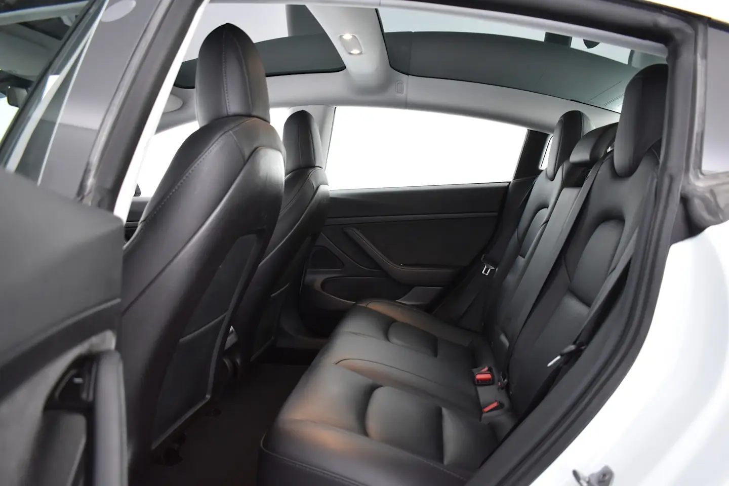 Car Image - 7vwJO3nUxQC7Z0RNCU2Brs
