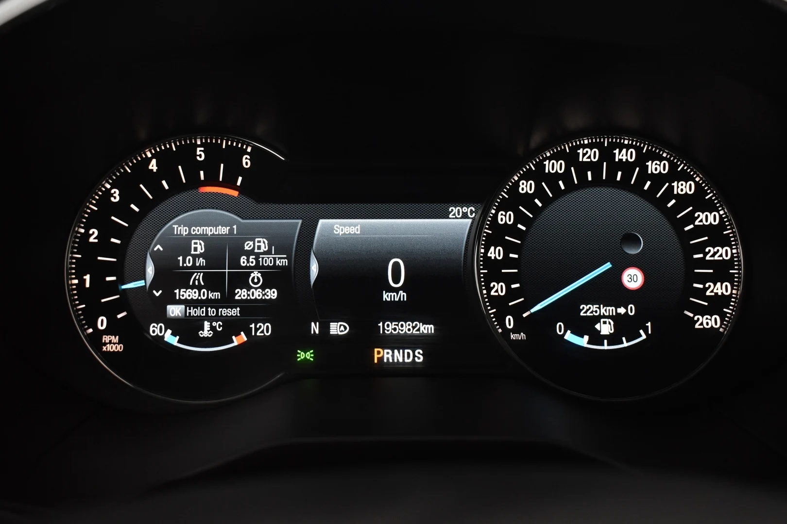 Car Image - bAo5caeL3b3eIEMPE7T9V