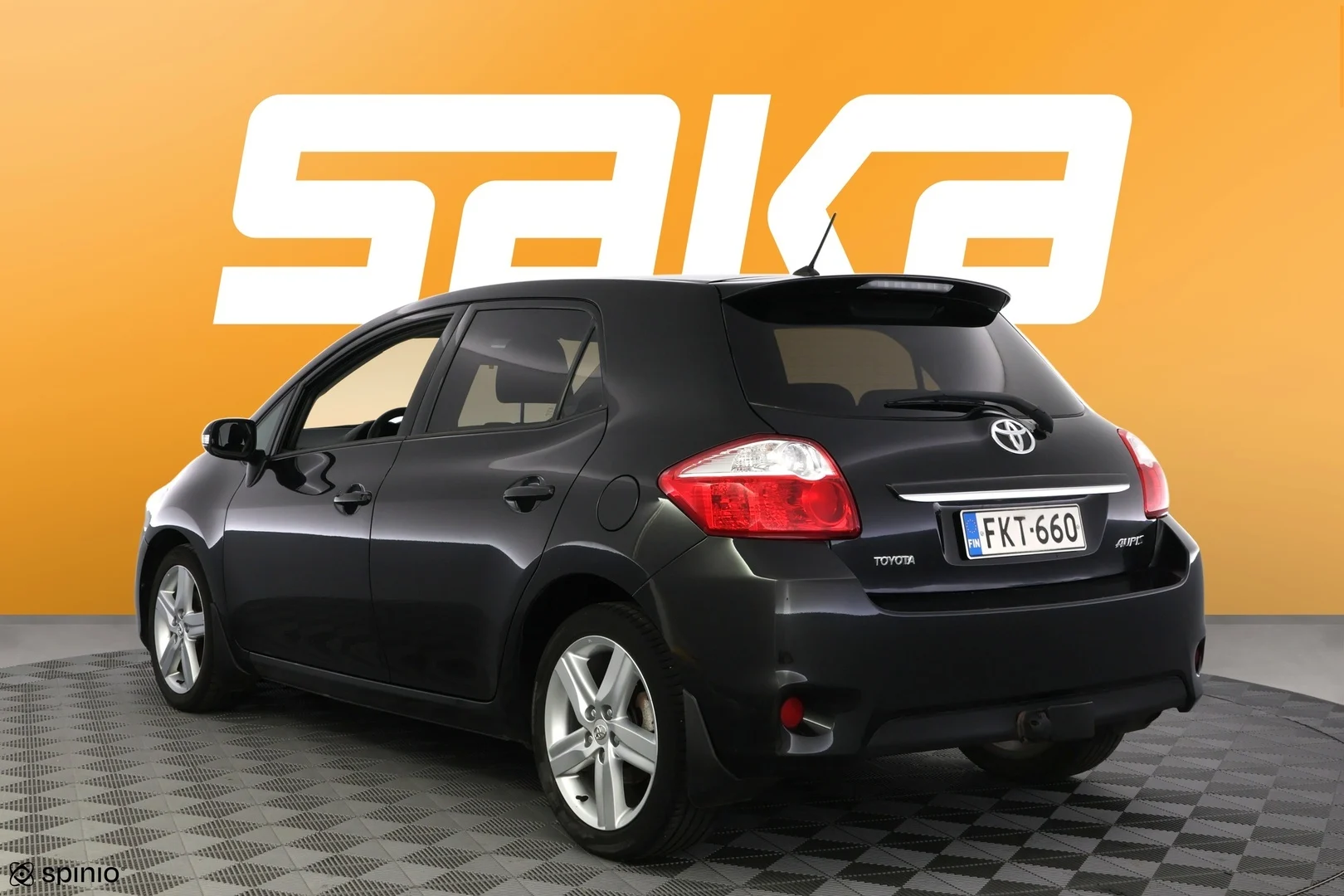 Car Image - 2cW7Rea1AvNziRmDOVpfFi