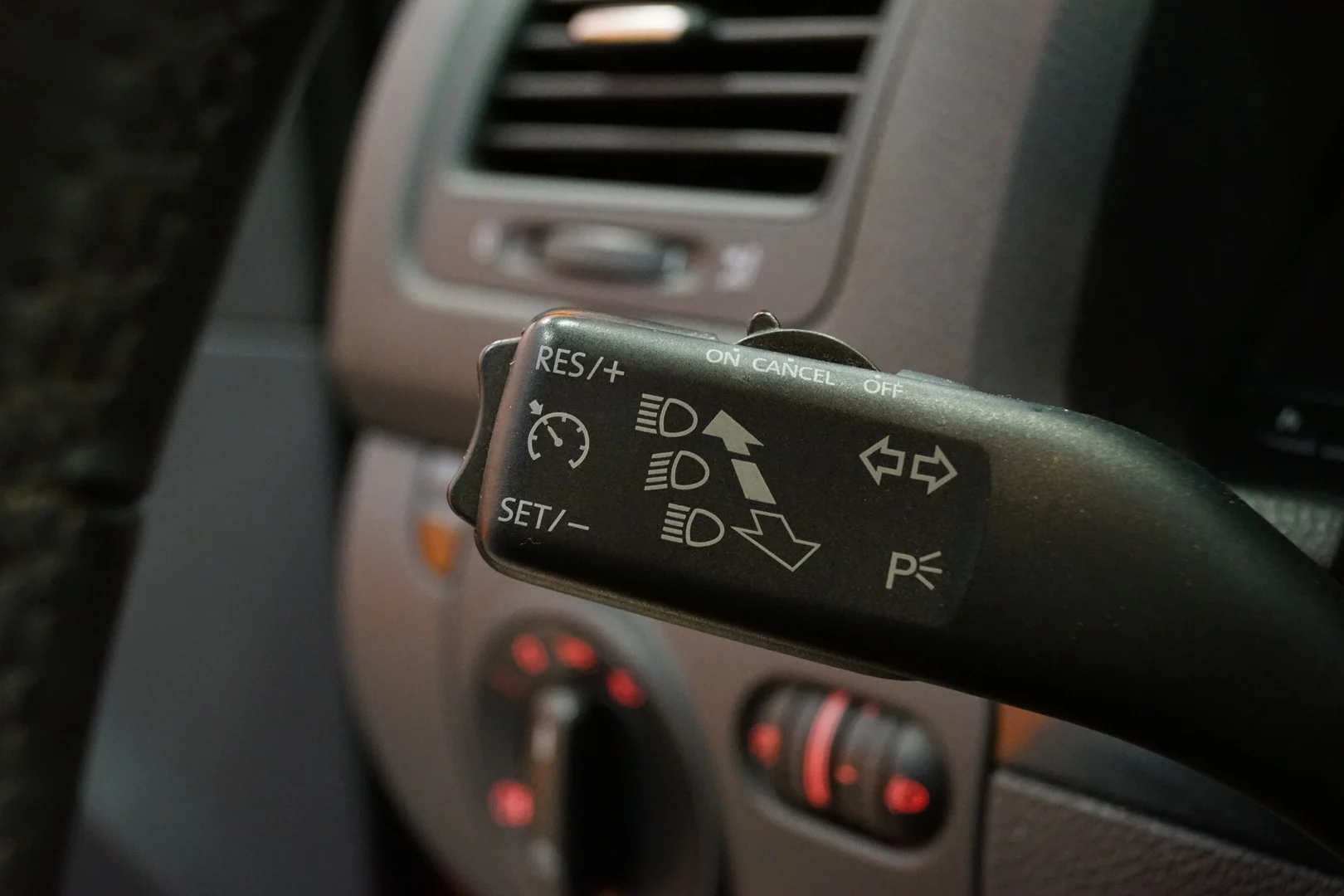 Car Image - 4OXR3iIzGE6TgfDv0SFmxs