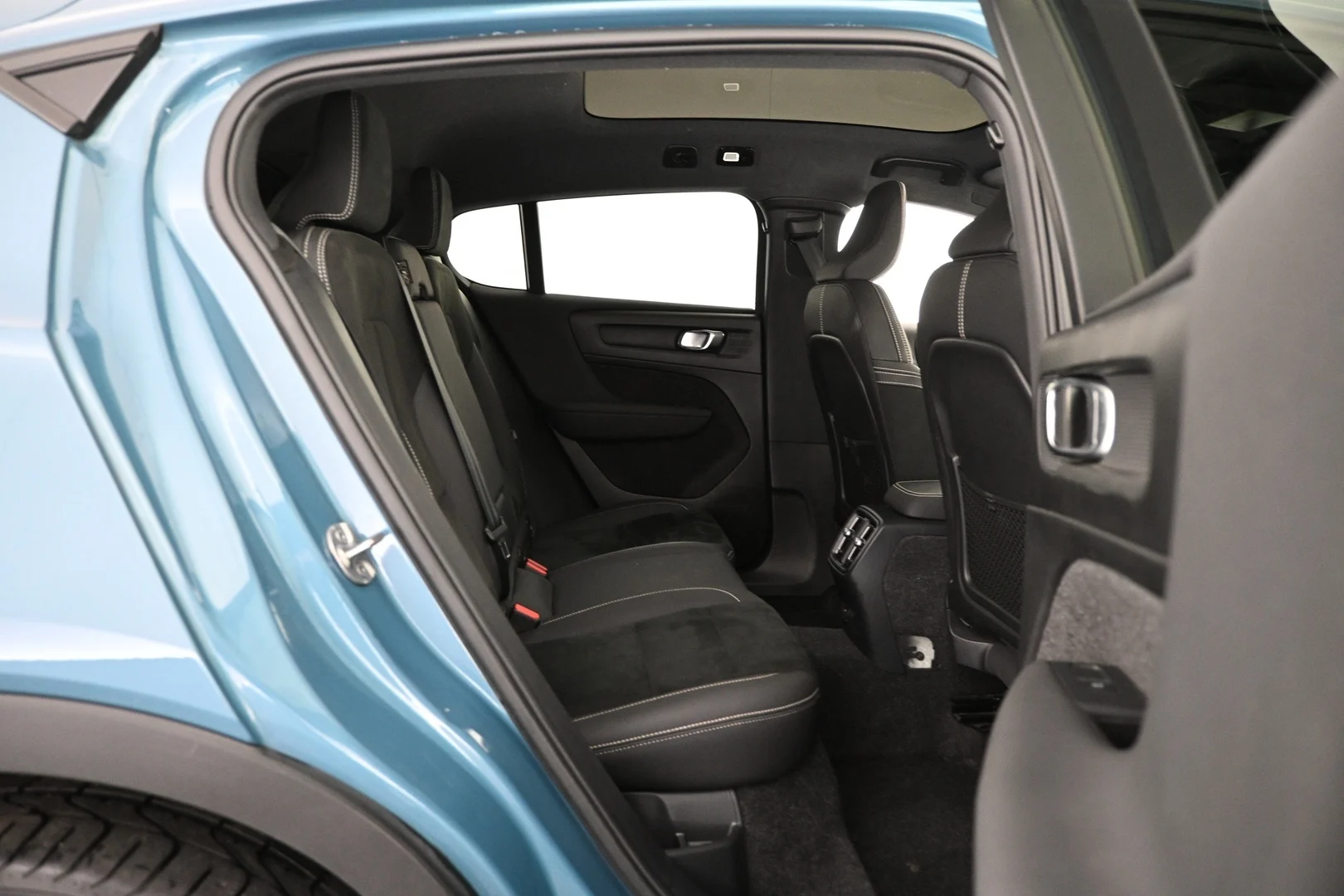 Car Image - 3RuyHySQ9lvMYydzELX1z2