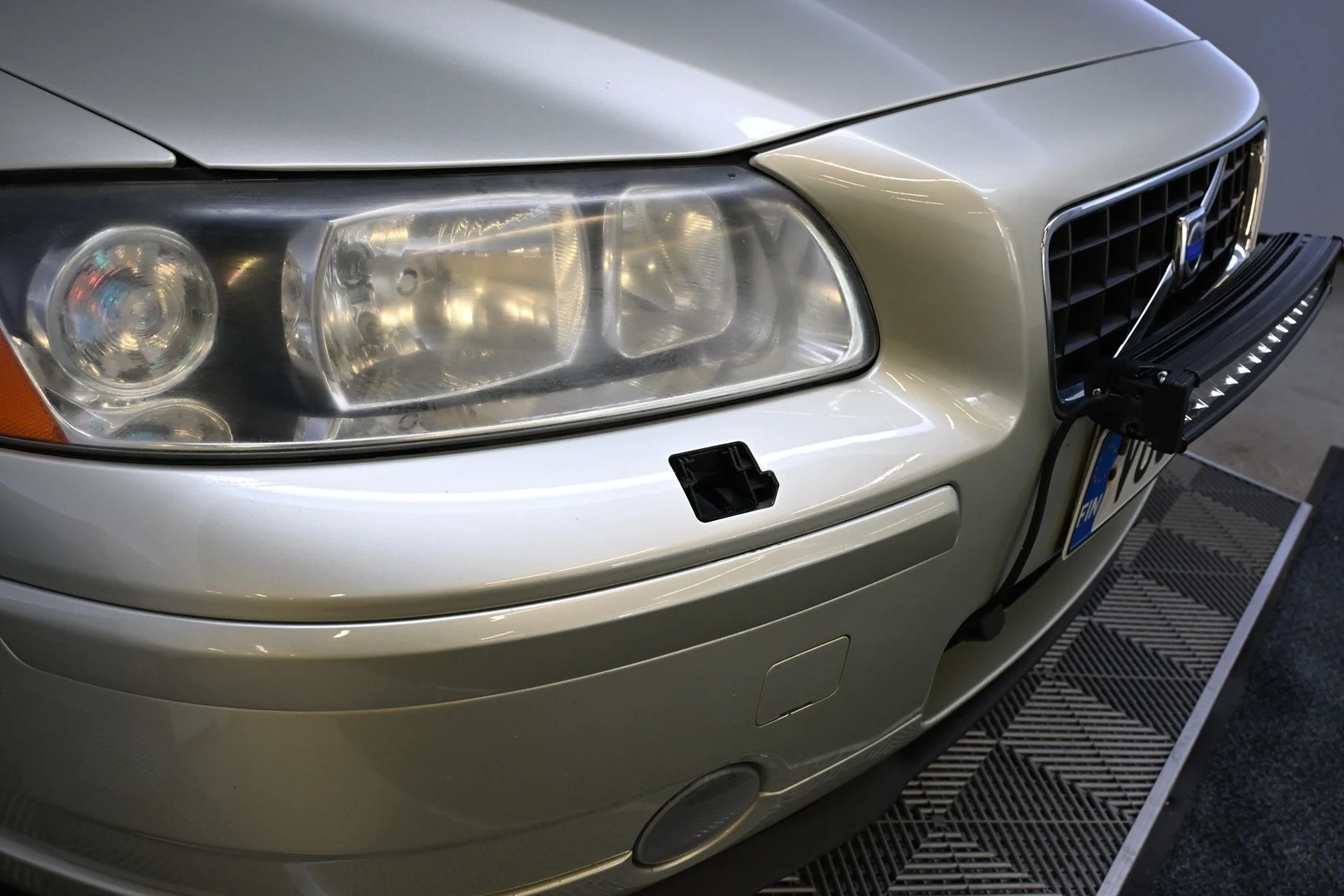 Car Image - 455GD7Y3gRQ19nSN9YUztL