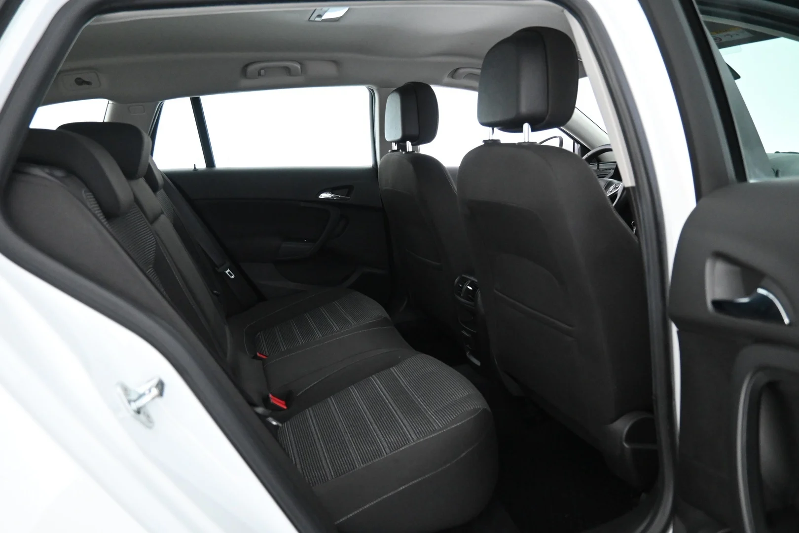 Car Image - 64JvVIGqzJFCCDKbFeNzPy