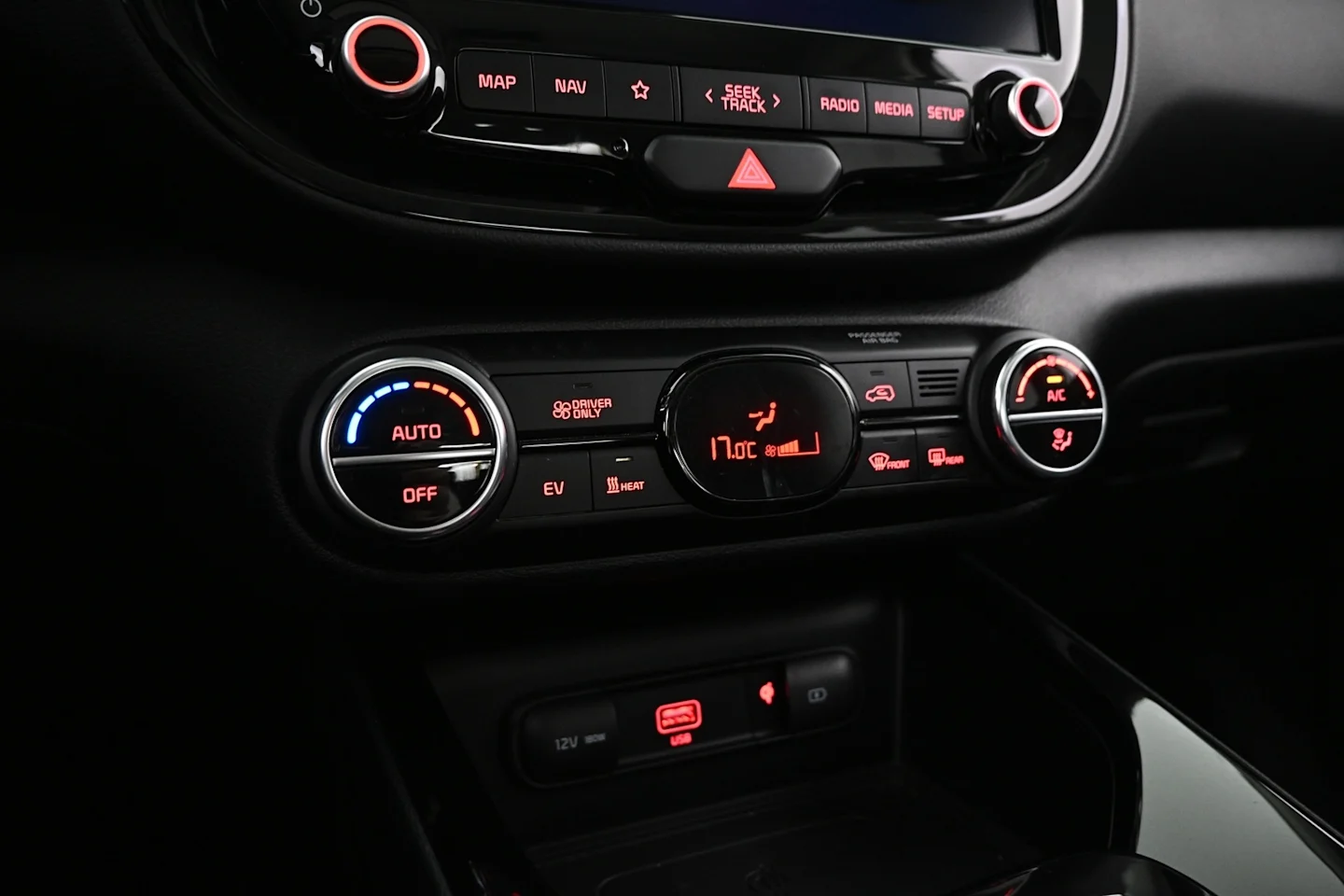 Car Image - 3BnMGAGScN5WFk4l8gI5ON