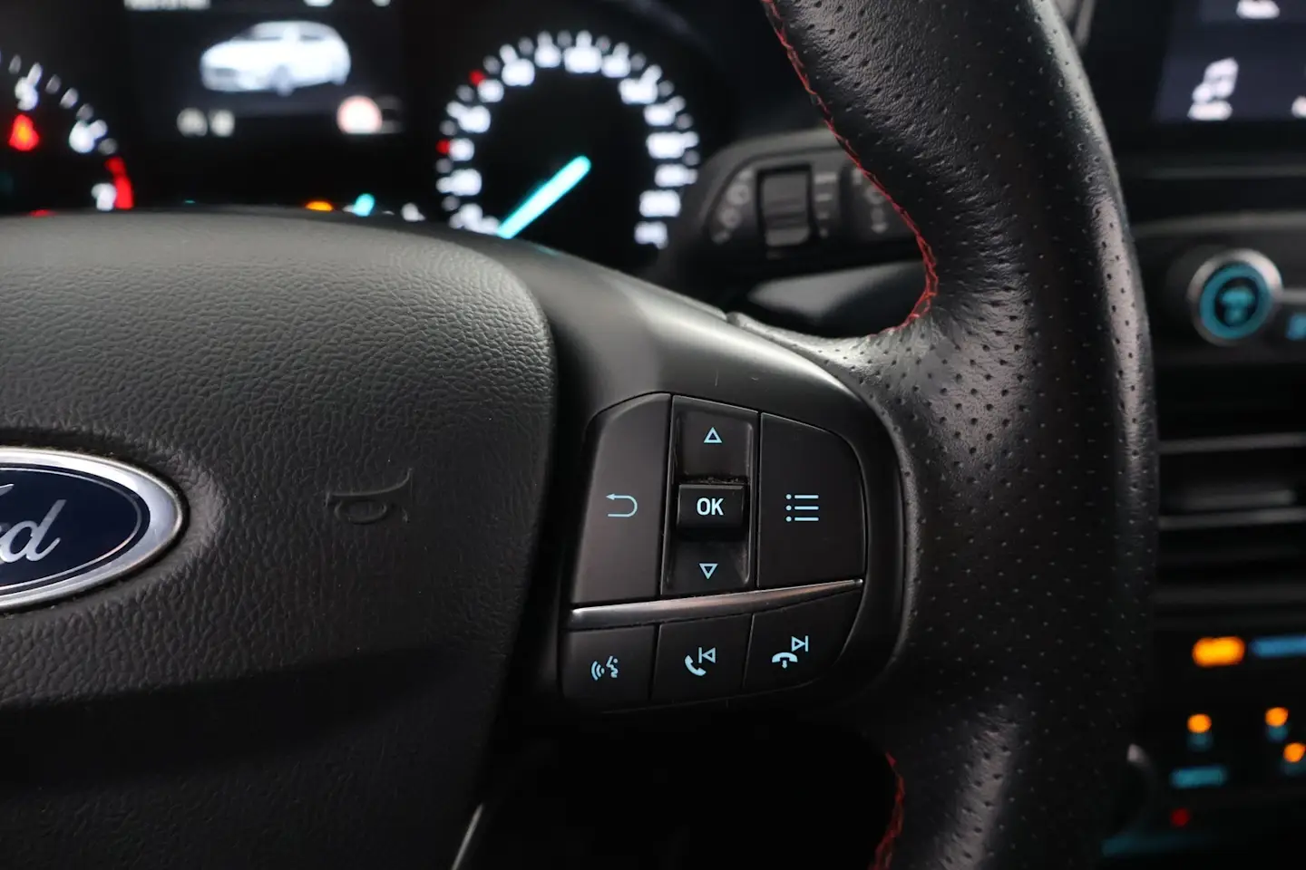 Car Image - 95UvpQgFY54XBcELCgm8D