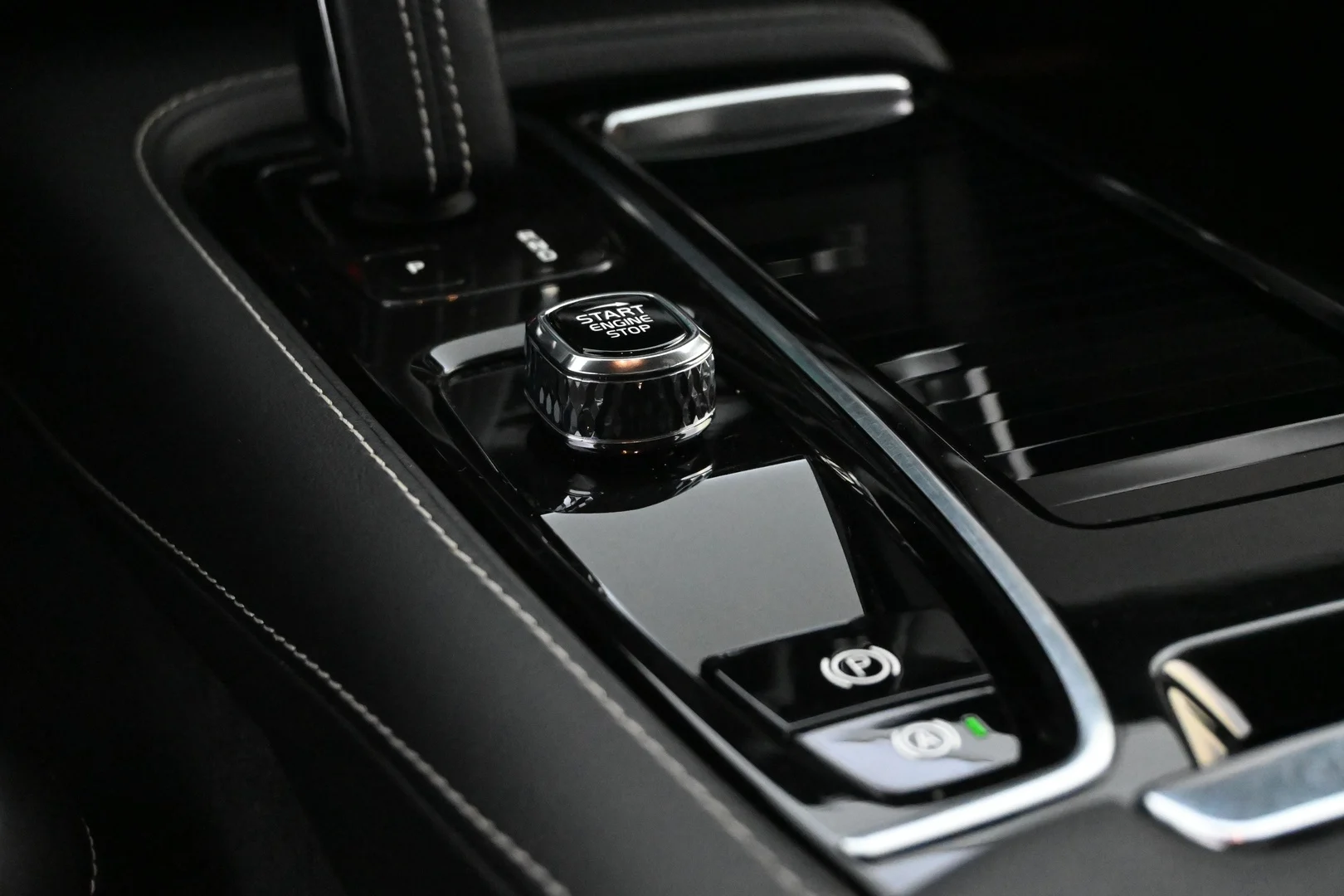 Car Image - 3lOj9wuOTHTSIPb00hsc7W