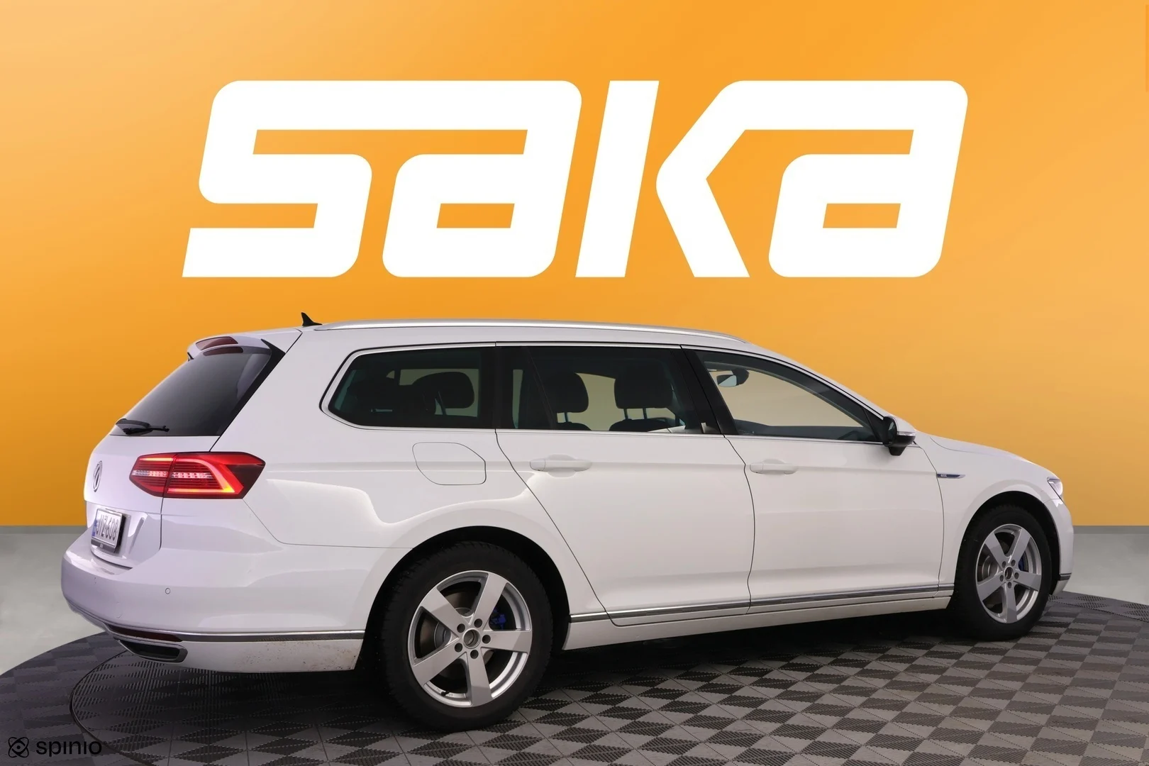 Car Image - 5i960kutzkhLwMeN230bsf