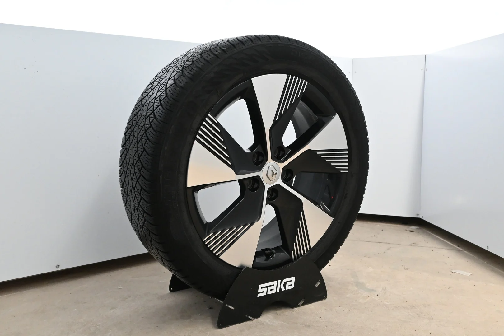 Car Image - 1HHie3htPTBFBfEC4s4IZc