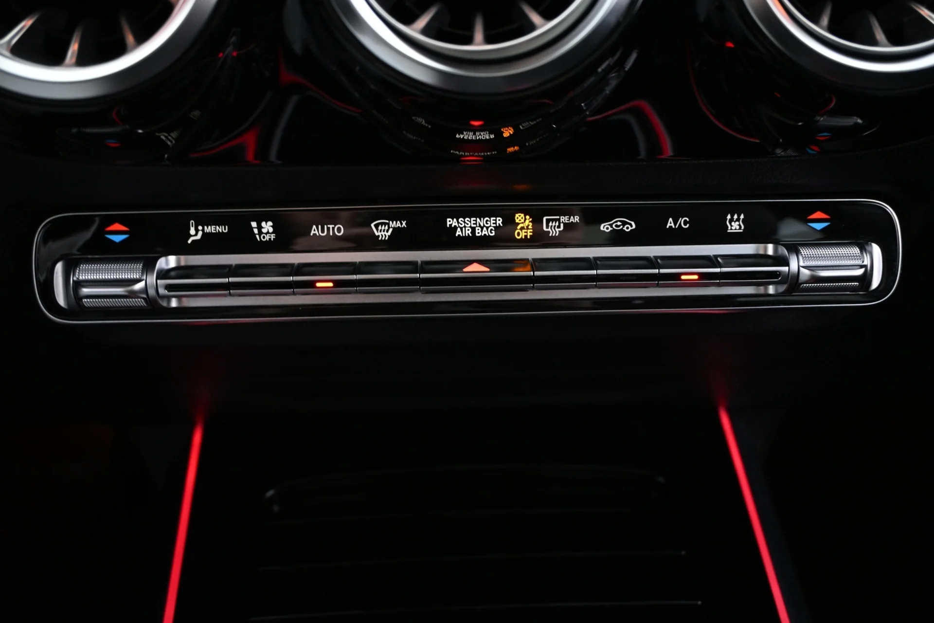 Car Image - 20ATe9tPlO3desS5818KlB