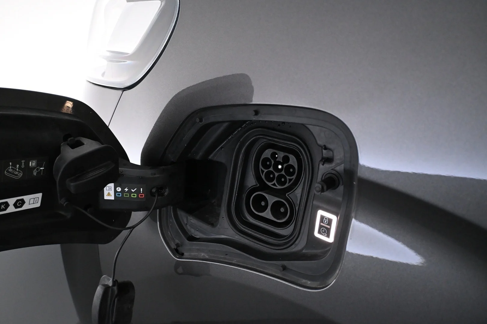 Car Image - 7N2S9q9UhMuaUtQBXrR31R
