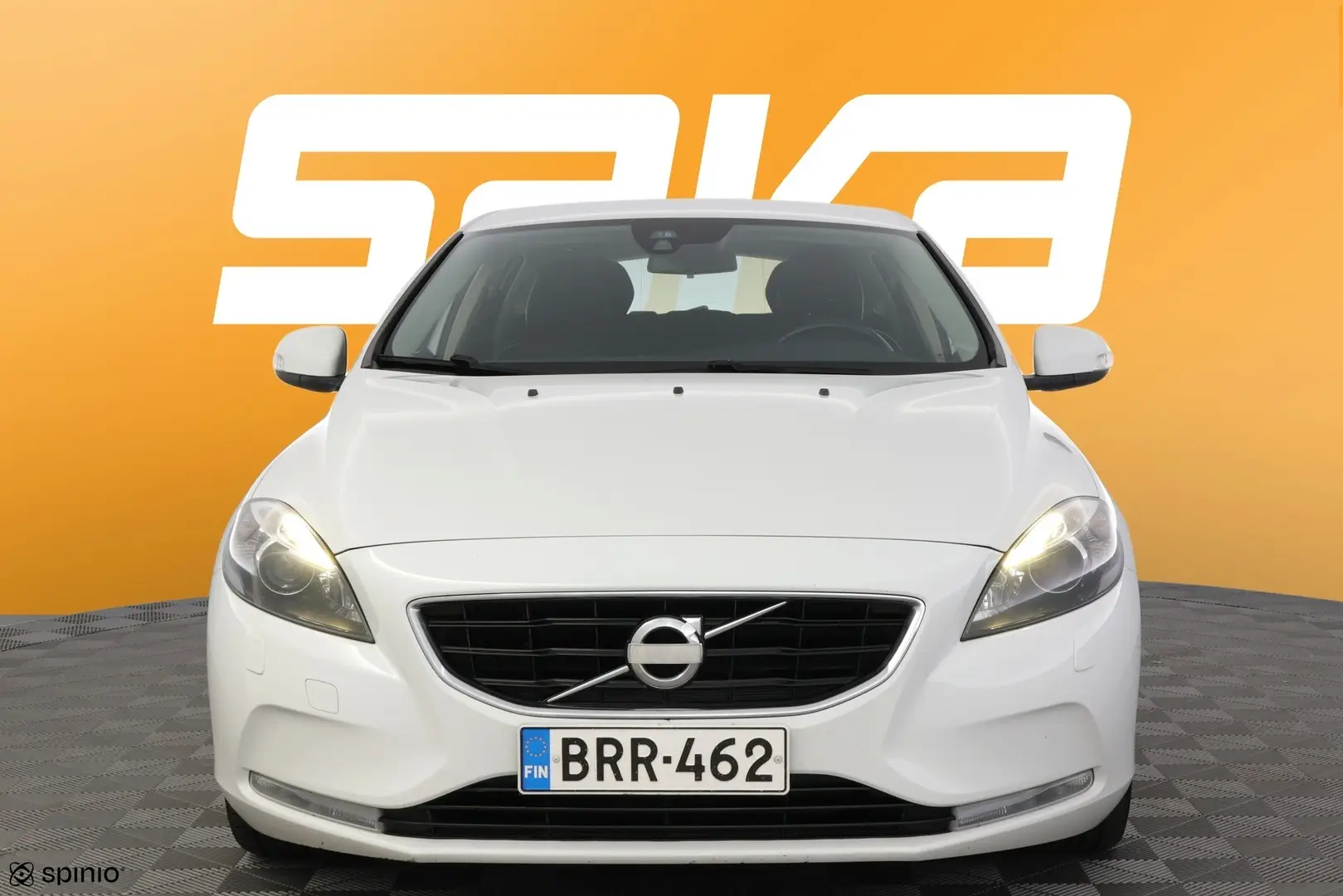 Car Image - al0lbAPHp4pKqLP6kXmsB