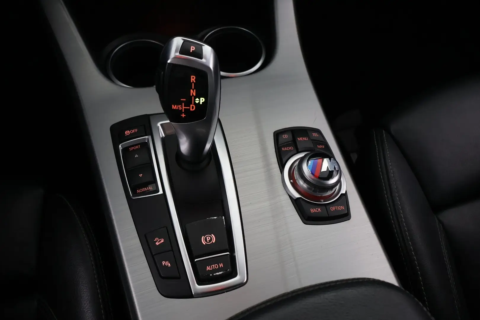Car Image - bNyL0xdipFiKLkVPgUkjW