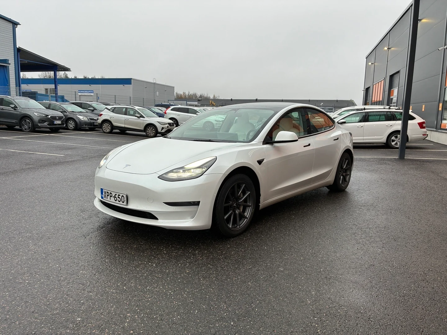 Car Image - 31JTlG1GFTucLYKm58PXej