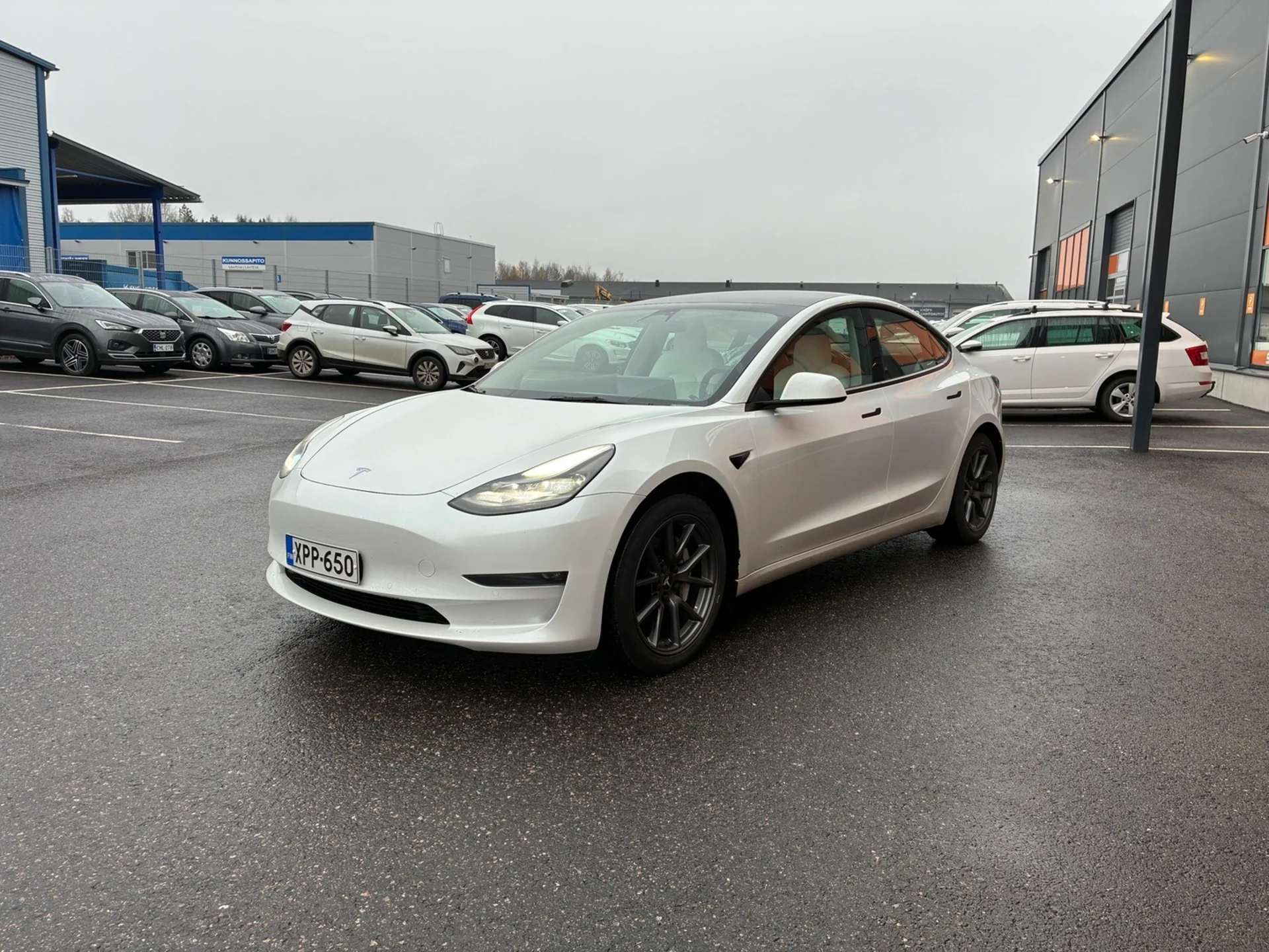Car Image - 31JTlG1GFTucLYKm58PXej