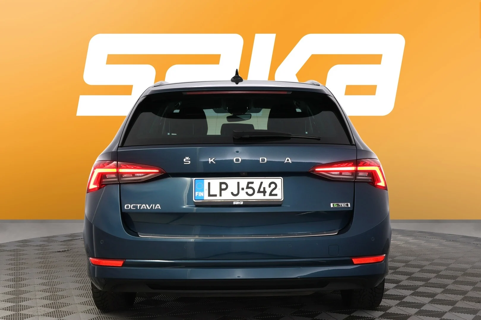 Car Image - 2sFzSRXANkCudJ4INJ7zTq