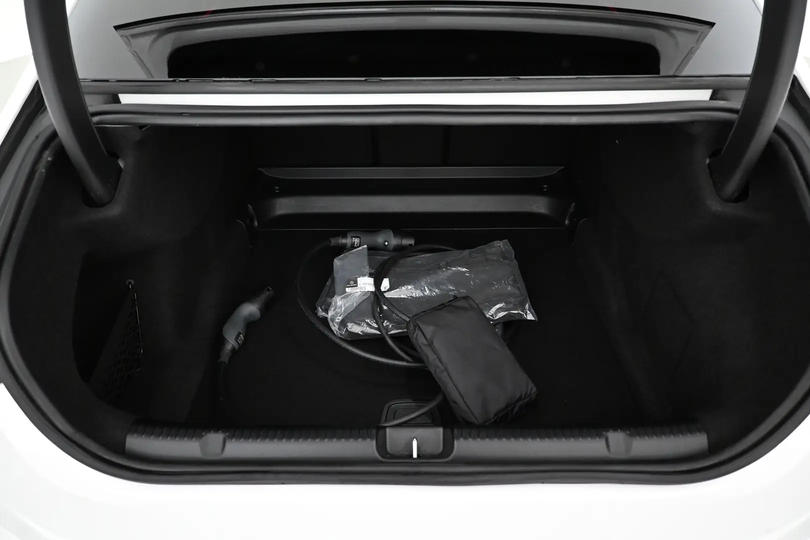 Car Image - 4wzLxsQDAf3MAywf5CwBLb
