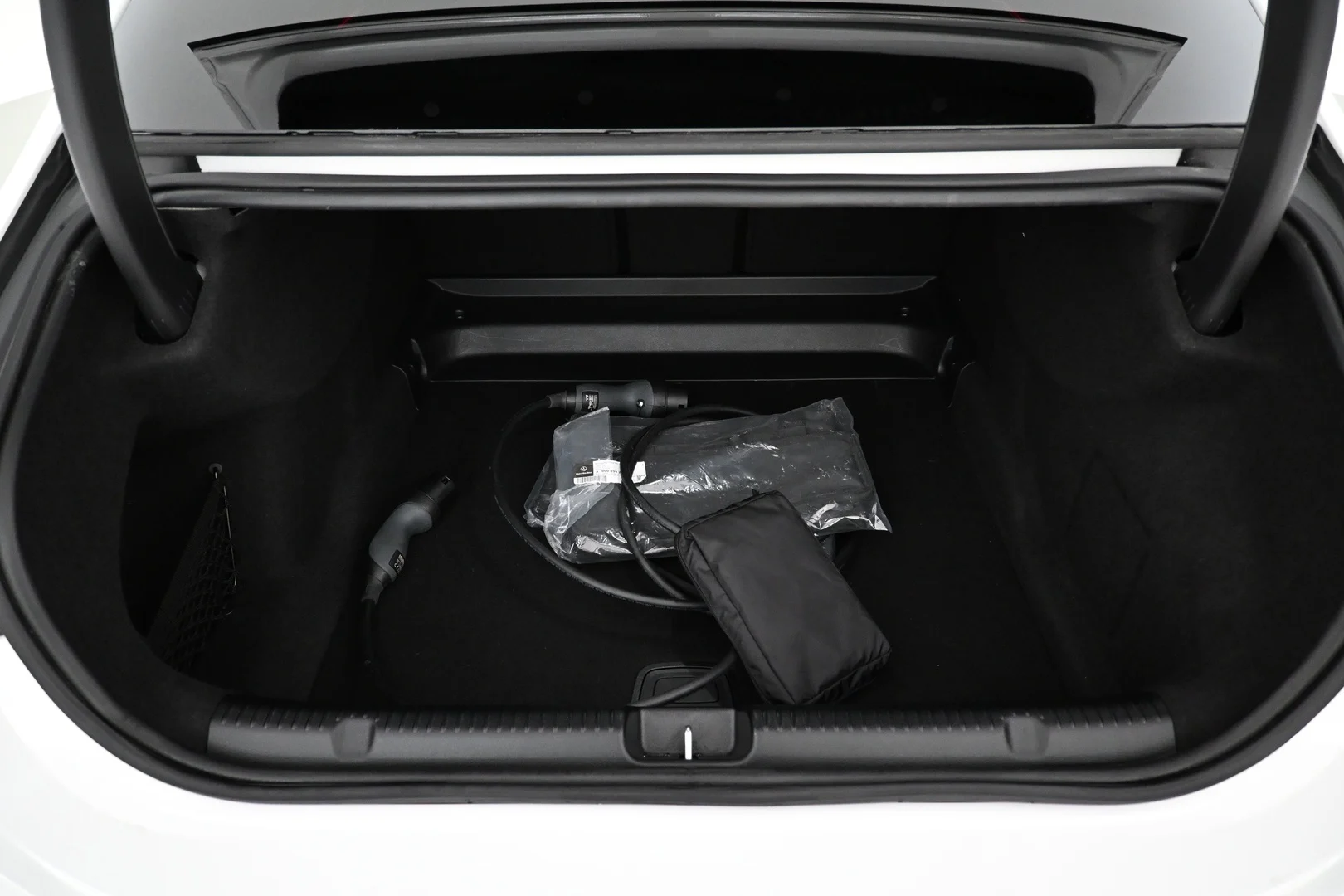 Car Image - 4wzLxsQDAf3MAywf5CwBLb