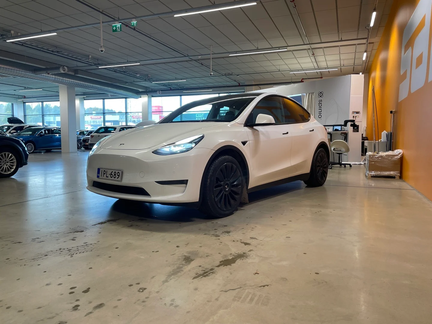 Car Image - 7E2IKaOAjS0va52UR5r25d